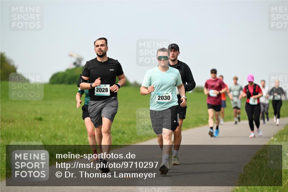 10.05.2026 - 8. Wedeler Halbmarathon Dr. Thomas Lammeyer http://msf.ph/oto/9710297 10.05.2026 12:04:39 Laufen 2028, 2030 meine-sportfotos.de