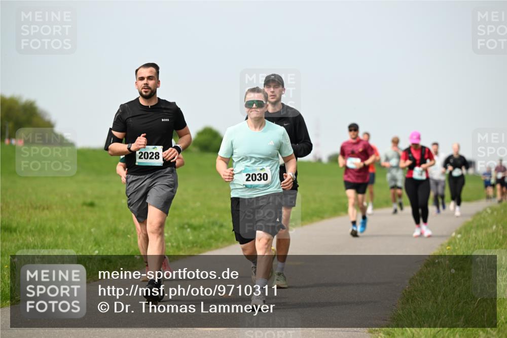 10.05.2026 - 8. Wedeler Halbmarathon Dr. Thomas Lammeyer http://msf.ph/oto/9710311 10.05.2026 12:04:40 Laufen 2028, 2030 meine-sportfotos.de