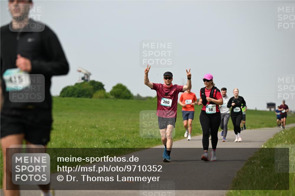 10.05.2026 - 8. Wedeler Halbmarathon Dr. Thomas Lammeyer http://msf.ph/oto/9710352 10.05.2026 12:04:43 Laufen 415, 260, 613, 1009 meine-sportfotos.de