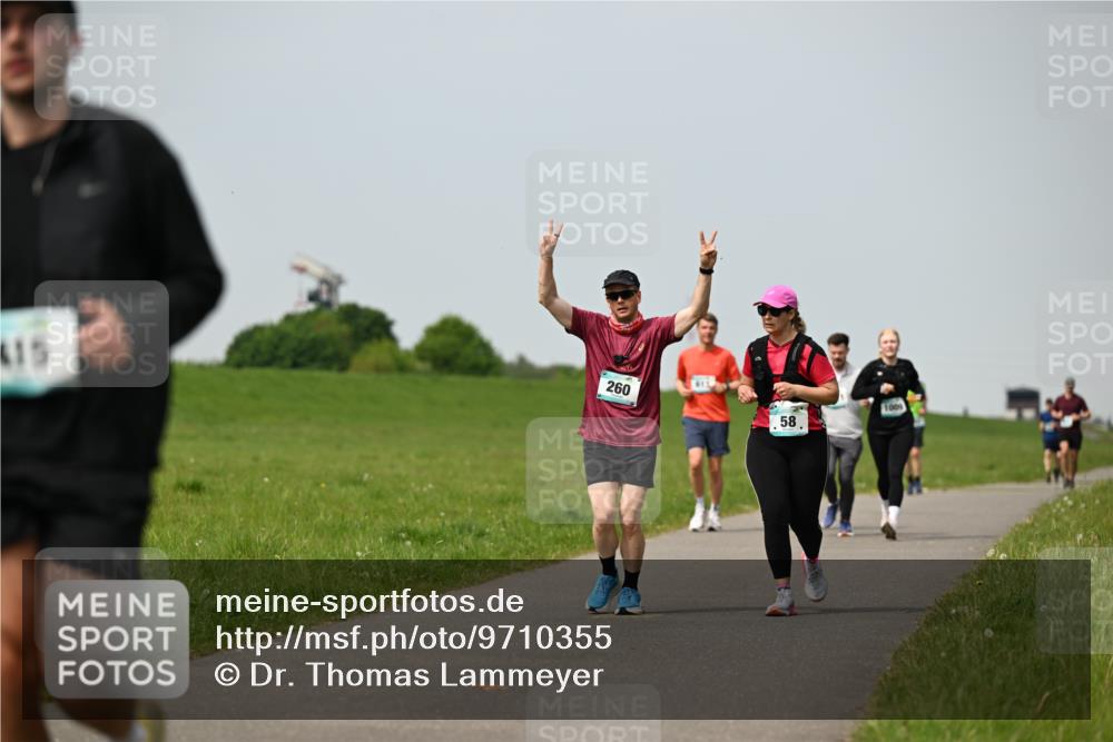 10.05.2026 - 8. Wedeler Halbmarathon Dr. Thomas Lammeyer http://msf.ph/oto/9710355 10.05.2026 12:04:43 Laufen 260 meine-sportfotos.de