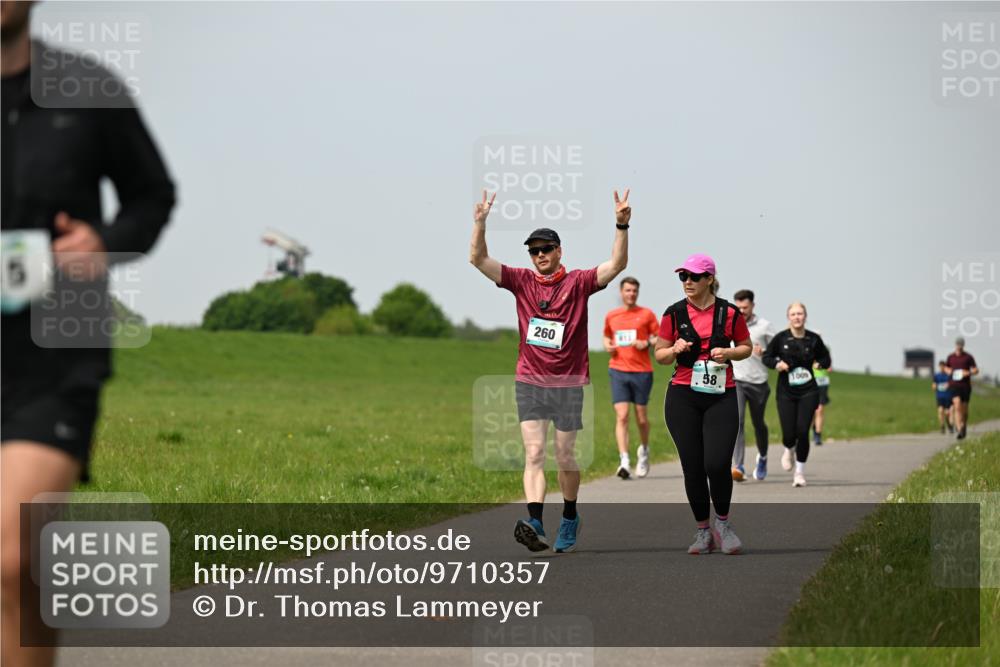 10.05.2026 - 8. Wedeler Halbmarathon Dr. Thomas Lammeyer http://msf.ph/oto/9710357 10.05.2026 12:04:43 Laufen 260, 413, 1009 meine-sportfotos.de