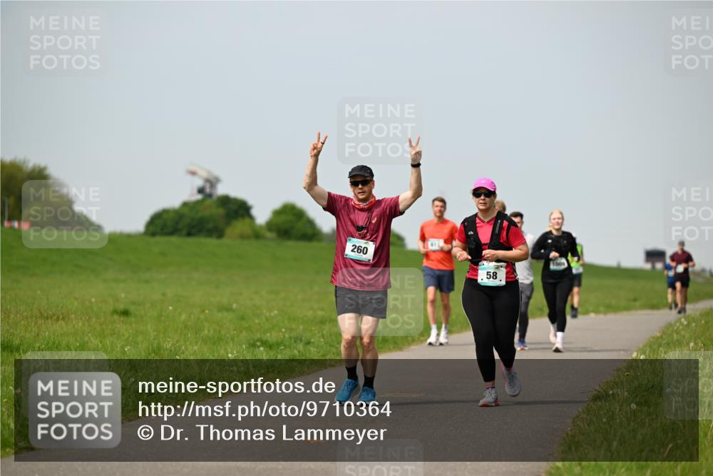 10.05.2026 - 8. Wedeler Halbmarathon Dr. Thomas Lammeyer http://msf.ph/oto/9710364 10.05.2026 12:04:44 Laufen 260 meine-sportfotos.de