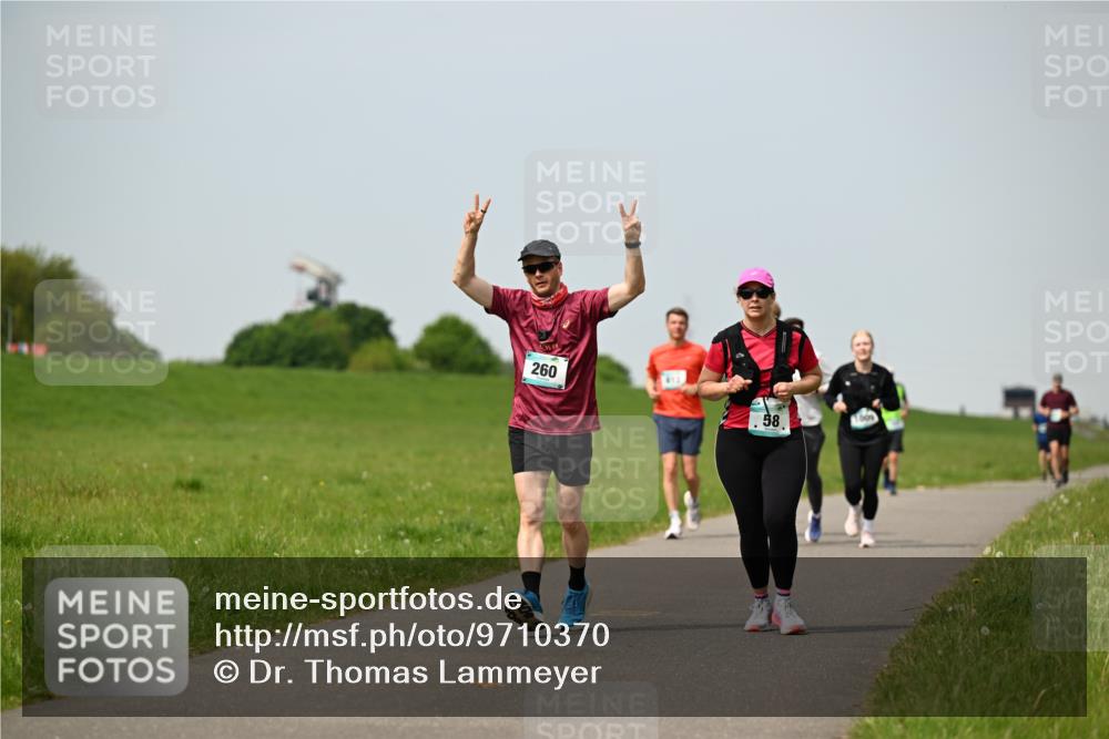 10.05.2026 - 8. Wedeler Halbmarathon Dr. Thomas Lammeyer http://msf.ph/oto/9710370 10.05.2026 12:04:44 Laufen 260 meine-sportfotos.de