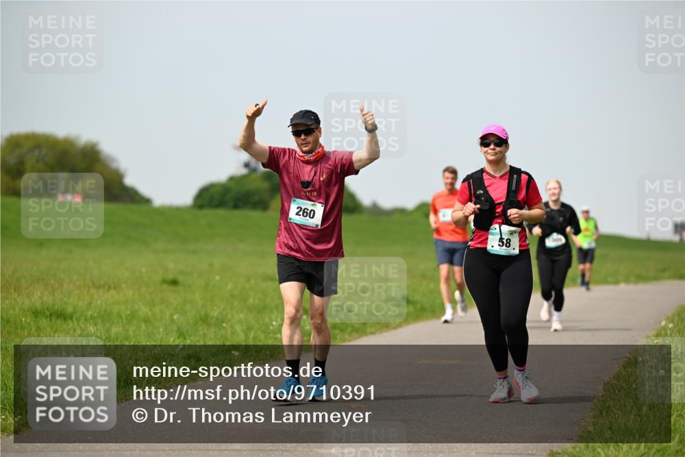 10.05.2026 - 8. Wedeler Halbmarathon Dr. Thomas Lammeyer http://msf.ph/oto/9710391 10.05.2026 12:04:45 Laufen 260 meine-sportfotos.de