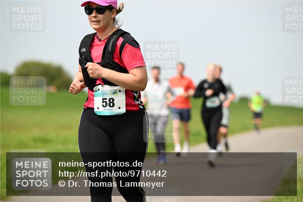 10.05.2026 - 8. Wedeler Halbmarathon Dr. Thomas Lammeyer http://msf.ph/oto/9710442 10.05.2026 12:04:49 Laufen  meine-sportfotos.de