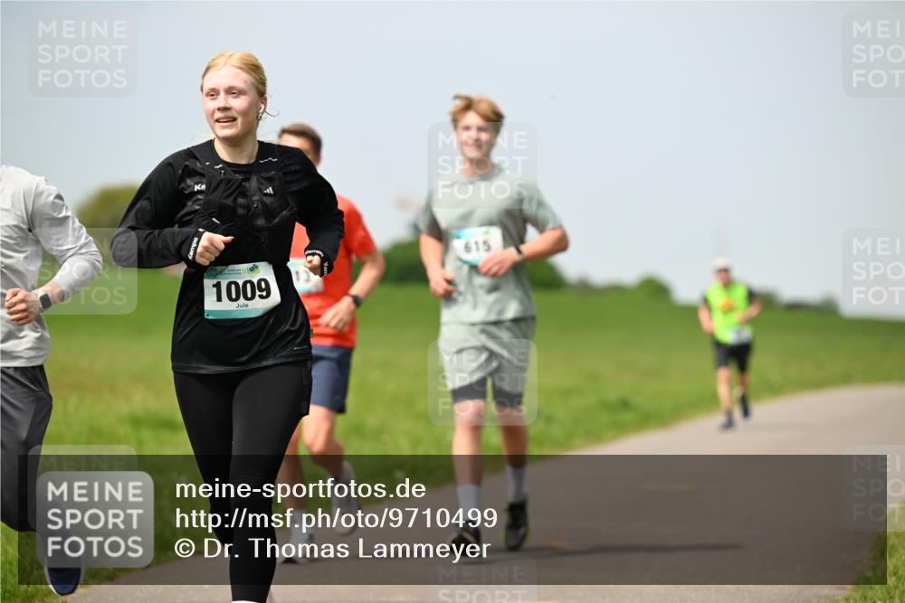 10.05.2026 - 8. Wedeler Halbmarathon Dr. Thomas Lammeyer http://msf.ph/oto/9710499 10.05.2026 12:04:53 Laufen 1009, 615 meine-sportfotos.de