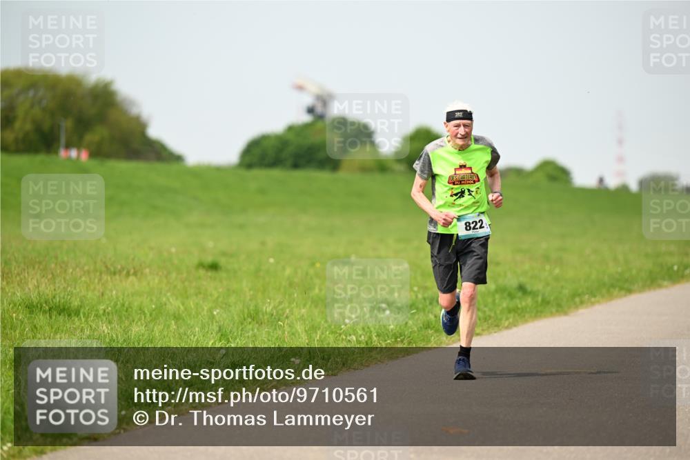 10.05.2026 - 8. Wedeler Halbmarathon Dr. Thomas Lammeyer http://msf.ph/oto/9710561 10.05.2026 12:04:57 Laufen 822 meine-sportfotos.de