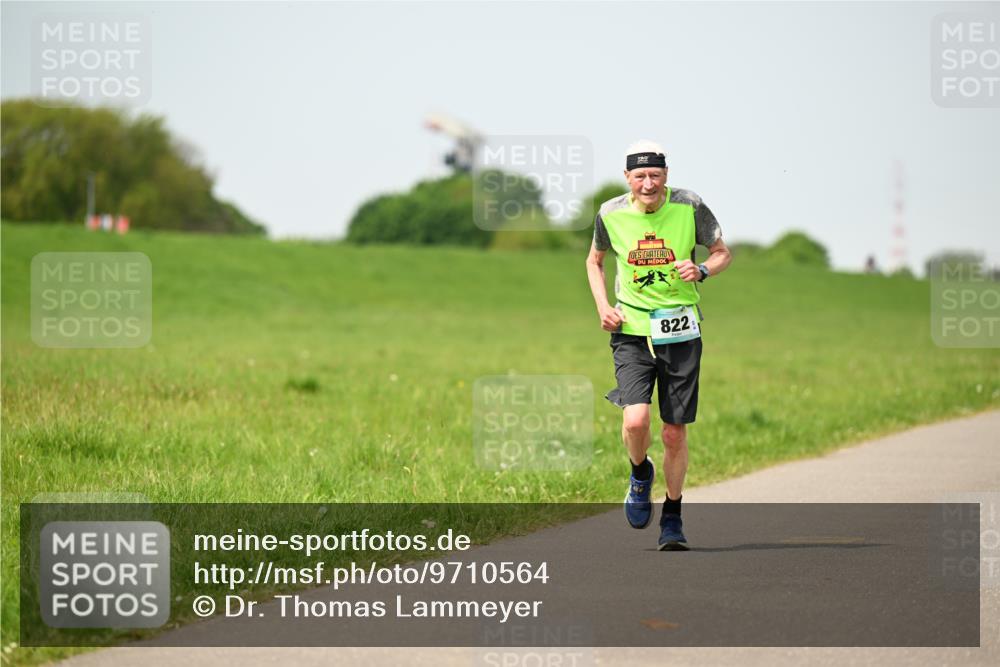 10.05.2026 - 8. Wedeler Halbmarathon Dr. Thomas Lammeyer http://msf.ph/oto/9710564 10.05.2026 12:04:57 Laufen 822 meine-sportfotos.de