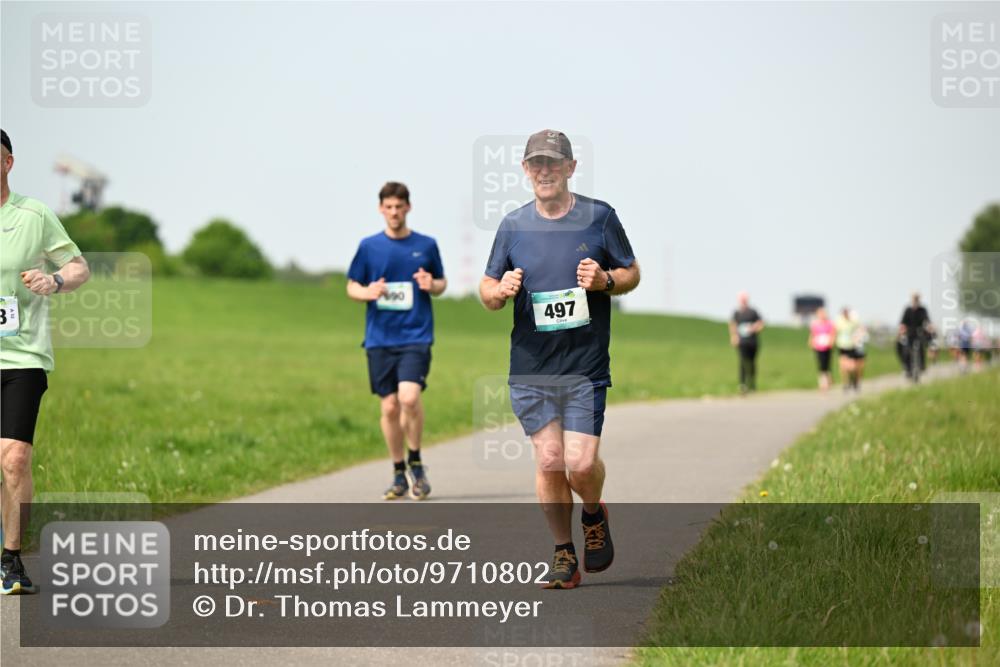 10.05.2026 - 8. Wedeler Halbmarathon Dr. Thomas Lammeyer http://msf.ph/oto/9710802 10.05.2026 12:05:15 Laufen 497 meine-sportfotos.de