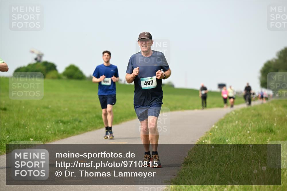 10.05.2026 - 8. Wedeler Halbmarathon Dr. Thomas Lammeyer http://msf.ph/oto/9710815 10.05.2026 12:05:16 Laufen 497 meine-sportfotos.de