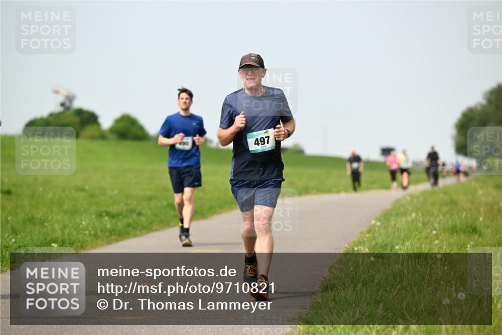 10.05.2026 - 8. Wedeler Halbmarathon Dr. Thomas Lammeyer http://msf.ph/oto/9710821 10.05.2026 12:05:16 Laufen 497 meine-sportfotos.de
