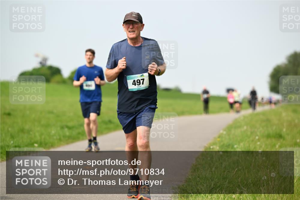 10.05.2026 - 8. Wedeler Halbmarathon Dr. Thomas Lammeyer http://msf.ph/oto/9710834 10.05.2026 12:05:17 Laufen 497 meine-sportfotos.de
