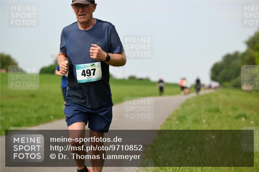 10.05.2026 - 8. Wedeler Halbmarathon Dr. Thomas Lammeyer http://msf.ph/oto/9710852 10.05.2026 12:05:19 Laufen 497 meine-sportfotos.de