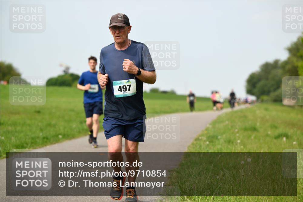 10.05.2026 - 8. Wedeler Halbmarathon Dr. Thomas Lammeyer http://msf.ph/oto/9710854 10.05.2026 12:05:18 Laufen 497 meine-sportfotos.de
