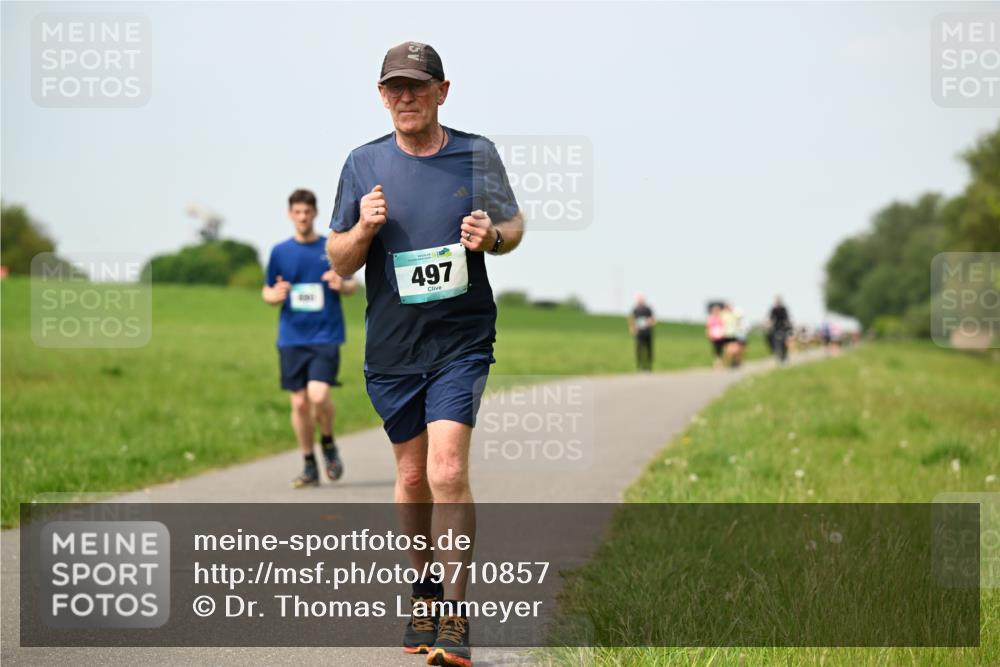 10.05.2026 - 8. Wedeler Halbmarathon Dr. Thomas Lammeyer http://msf.ph/oto/9710857 10.05.2026 12:05:18 Laufen 497 meine-sportfotos.de