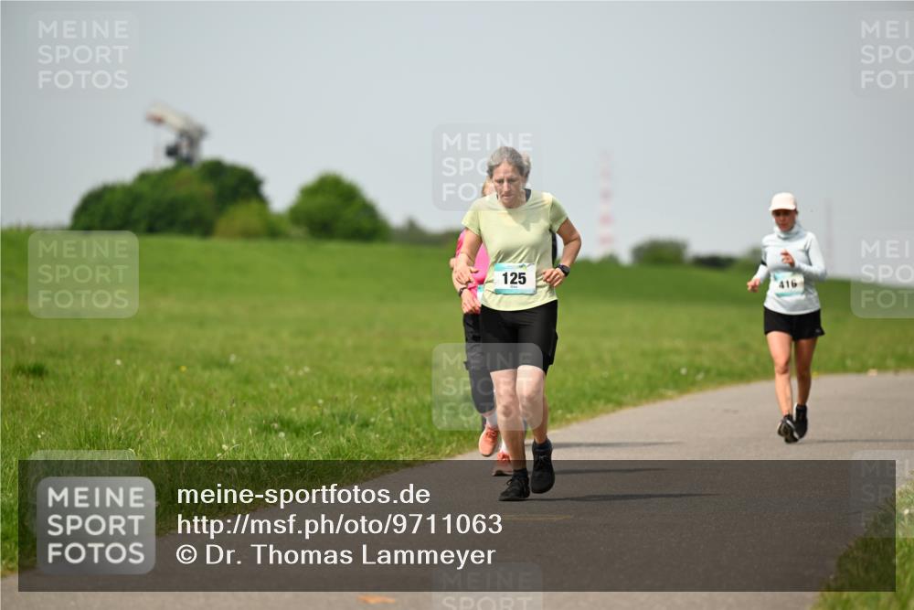 10.05.2026 - 8. Wedeler Halbmarathon Dr. Thomas Lammeyer http://msf.ph/oto/9711063 10.05.2026 12:05:38 Laufen 125, 416 meine-sportfotos.de