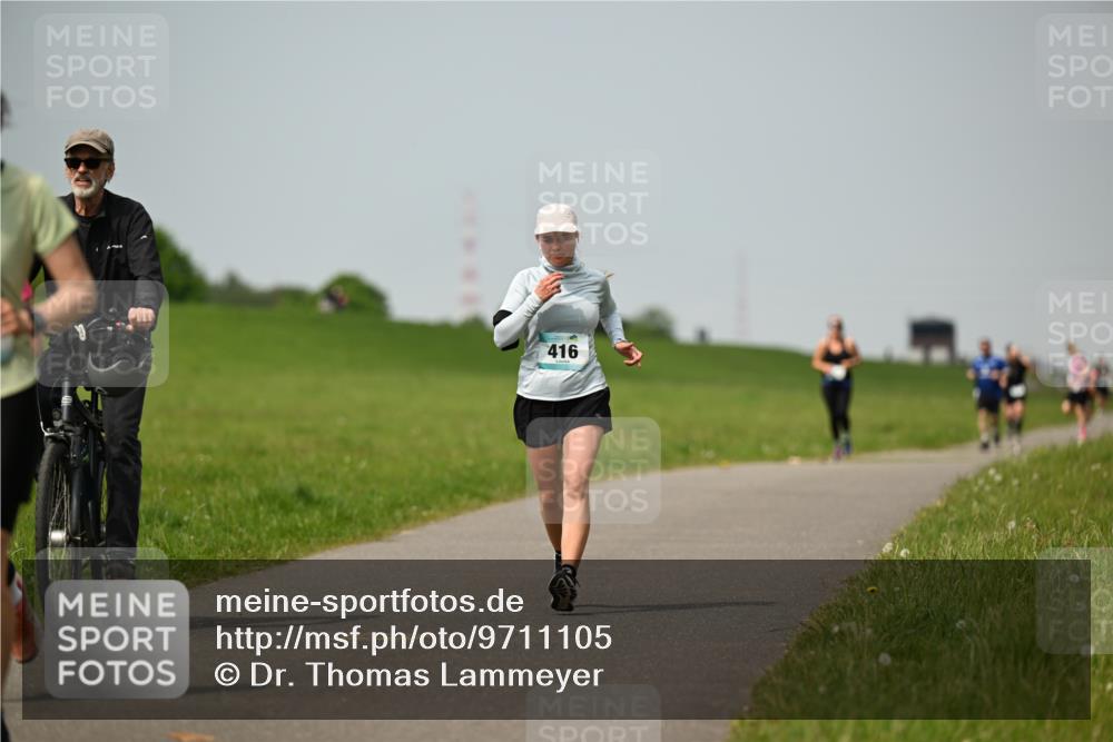 10.05.2026 - 8. Wedeler Halbmarathon Dr. Thomas Lammeyer http://msf.ph/oto/9711105 10.05.2026 12:05:42 Laufen 416 meine-sportfotos.de