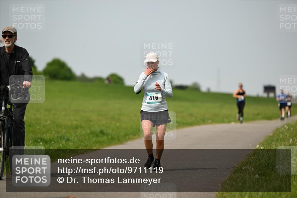 10.05.2026 - 8. Wedeler Halbmarathon Dr. Thomas Lammeyer http://msf.ph/oto/9711119 10.05.2026 12:05:43 Laufen 416 meine-sportfotos.de