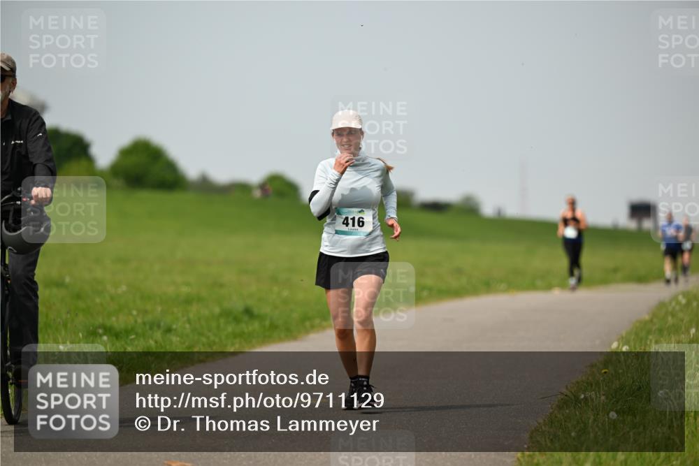 10.05.2026 - 8. Wedeler Halbmarathon Dr. Thomas Lammeyer http://msf.ph/oto/9711129 10.05.2026 12:05:43 Laufen 416 meine-sportfotos.de