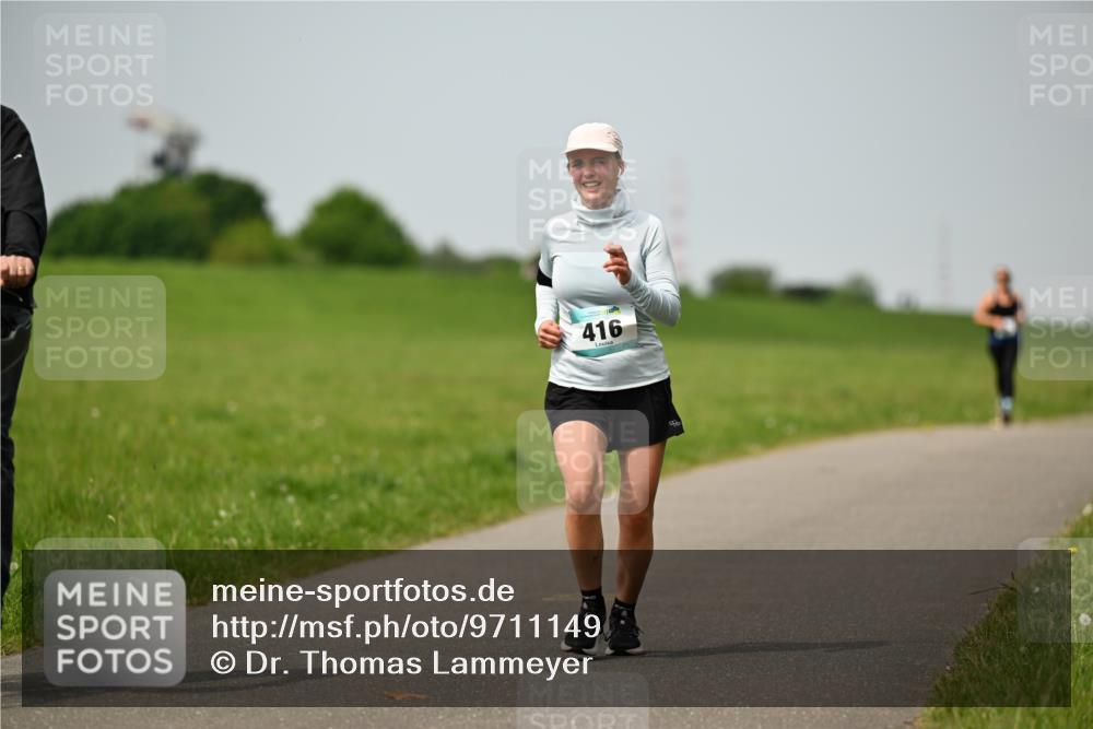 10.05.2026 - 8. Wedeler Halbmarathon Dr. Thomas Lammeyer http://msf.ph/oto/9711149 10.05.2026 12:05:44 Laufen 416 meine-sportfotos.de