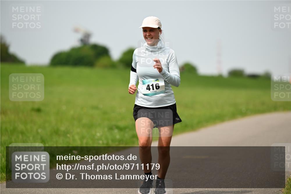 10.05.2026 - 8. Wedeler Halbmarathon Dr. Thomas Lammeyer http://msf.ph/oto/9711179 10.05.2026 12:05:46 Laufen 416 meine-sportfotos.de