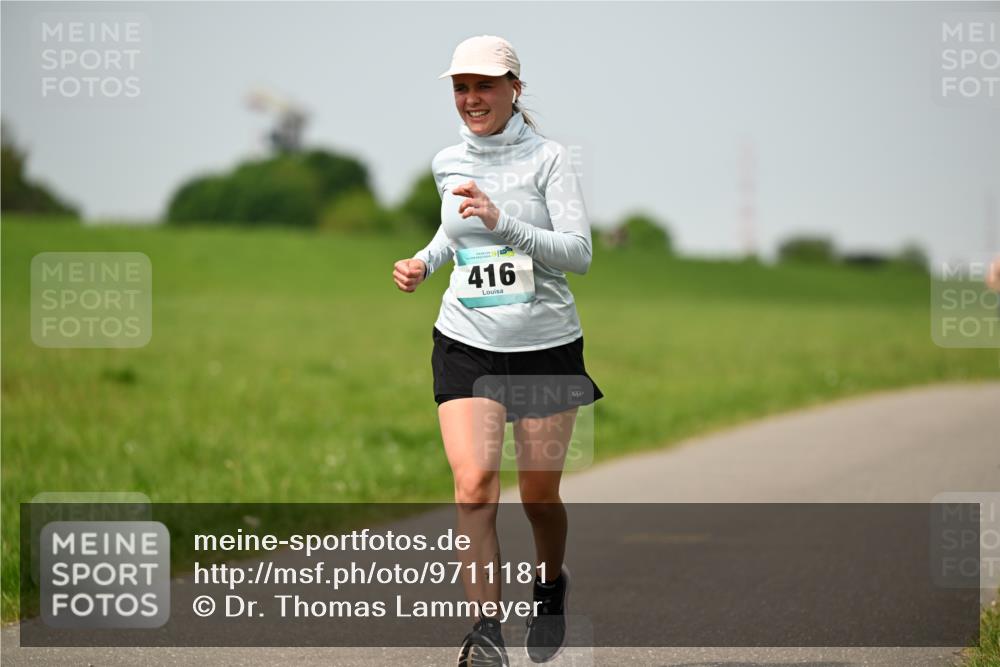 10.05.2026 - 8. Wedeler Halbmarathon Dr. Thomas Lammeyer http://msf.ph/oto/9711181 10.05.2026 12:05:46 Laufen 416 meine-sportfotos.de