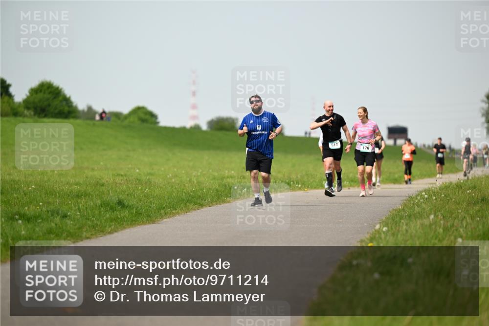 10.05.2026 - 8. Wedeler Halbmarathon Dr. Thomas Lammeyer http://msf.ph/oto/9711214 10.05.2026 12:06:07 Laufen 510, 176 meine-sportfotos.de