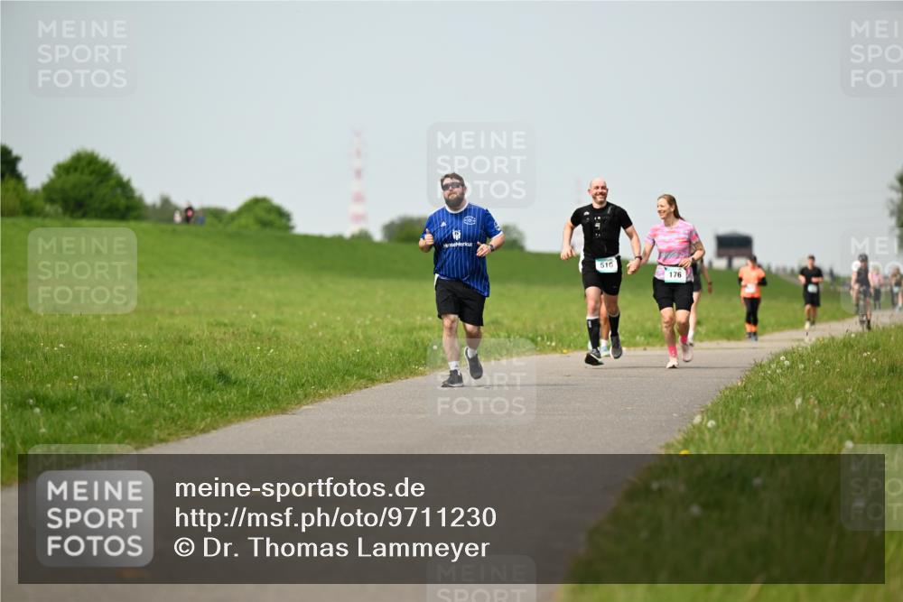 10.05.2026 - 8. Wedeler Halbmarathon Dr. Thomas Lammeyer http://msf.ph/oto/9711230 10.05.2026 12:06:08 Laufen 510, 176 meine-sportfotos.de