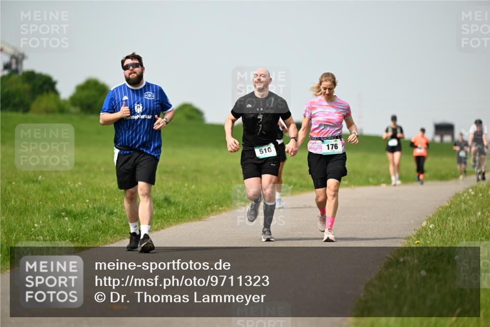 10.05.2026 - 8. Wedeler Halbmarathon Dr. Thomas Lammeyer http://msf.ph/oto/9711323 10.05.2026 12:06:14 Laufen 510, 176 meine-sportfotos.de