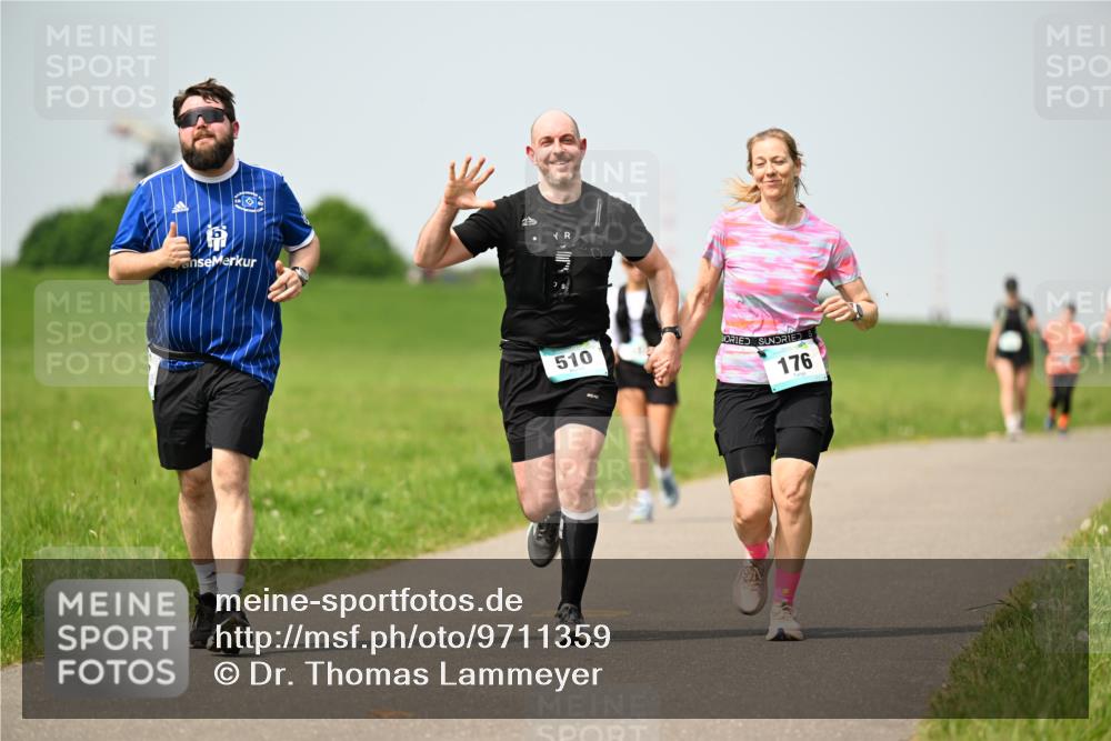 10.05.2026 - 8. Wedeler Halbmarathon Dr. Thomas Lammeyer http://msf.ph/oto/9711359 10.05.2026 12:06:17 Laufen 510, 176 meine-sportfotos.de