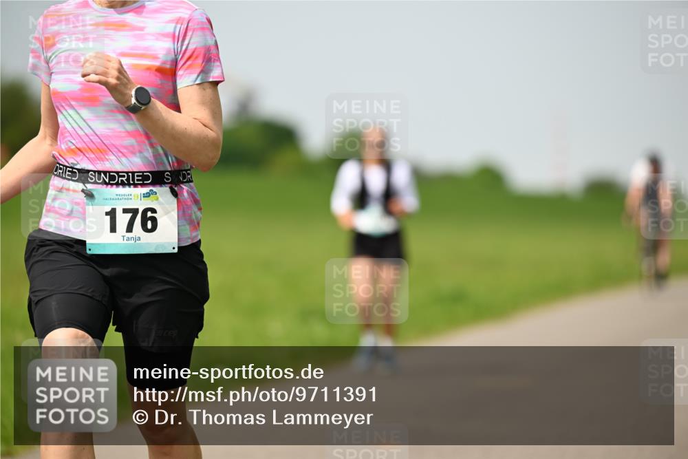 10.05.2026 - 8. Wedeler Halbmarathon Dr. Thomas Lammeyer http://msf.ph/oto/9711391 10.05.2026 12:06:20 Laufen 176 meine-sportfotos.de