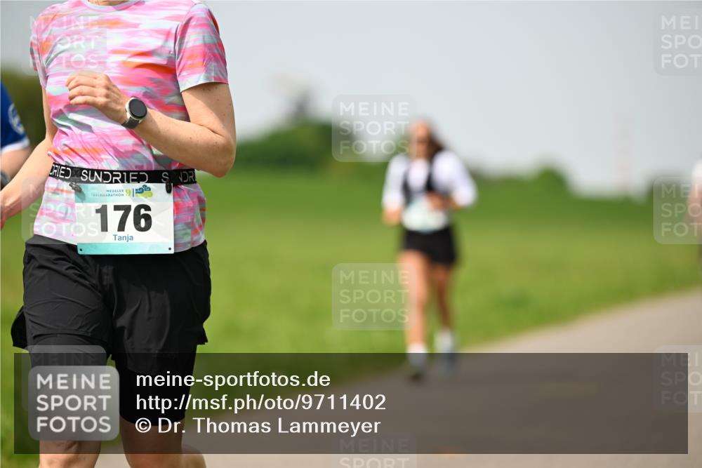 10.05.2026 - 8. Wedeler Halbmarathon Dr. Thomas Lammeyer http://msf.ph/oto/9711402 10.05.2026 12:06:20 Laufen 176 meine-sportfotos.de