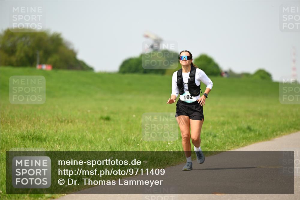 10.05.2026 - 8. Wedeler Halbmarathon Dr. Thomas Lammeyer http://msf.ph/oto/9711409 10.05.2026 12:06:21 Laufen 102 meine-sportfotos.de