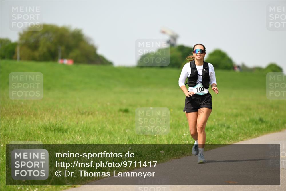 10.05.2026 - 8. Wedeler Halbmarathon Dr. Thomas Lammeyer http://msf.ph/oto/9711417 10.05.2026 12:06:21 Laufen 102 meine-sportfotos.de