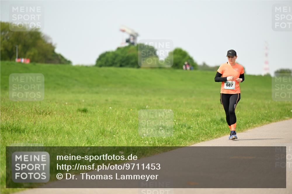 10.05.2026 - 8. Wedeler Halbmarathon Dr. Thomas Lammeyer http://msf.ph/oto/9711453 10.05.2026 12:06:33 Laufen 687 meine-sportfotos.de