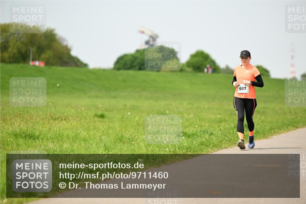 10.05.2026 - 8. Wedeler Halbmarathon Dr. Thomas Lammeyer http://msf.ph/oto/9711460 10.05.2026 12:06:33 Laufen 687 meine-sportfotos.de