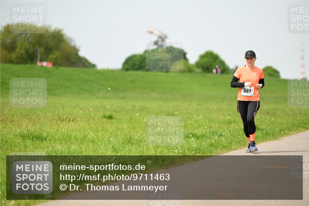 10.05.2026 - 8. Wedeler Halbmarathon Dr. Thomas Lammeyer http://msf.ph/oto/9711463 10.05.2026 12:06:33 Laufen 687 meine-sportfotos.de