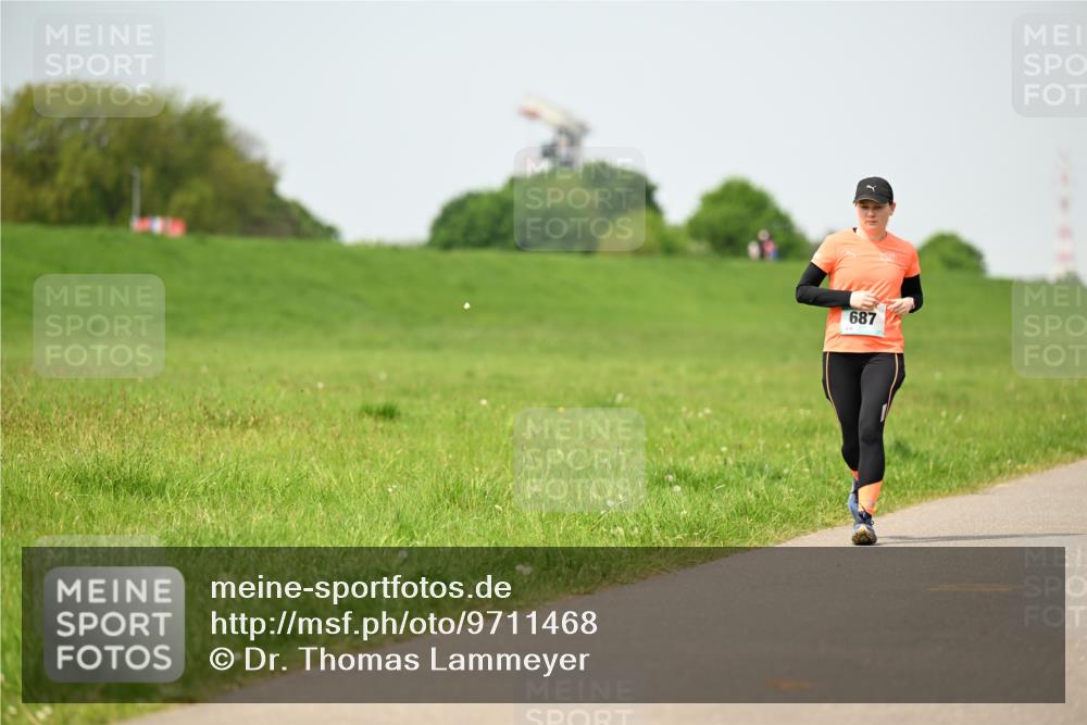 10.05.2026 - 8. Wedeler Halbmarathon Dr. Thomas Lammeyer http://msf.ph/oto/9711468 10.05.2026 12:06:33 Laufen 687 meine-sportfotos.de