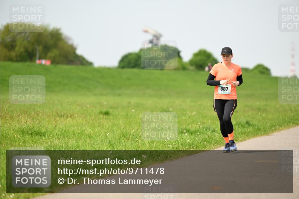 10.05.2026 - 8. Wedeler Halbmarathon Dr. Thomas Lammeyer http://msf.ph/oto/9711478 10.05.2026 12:06:34 Laufen 687 meine-sportfotos.de