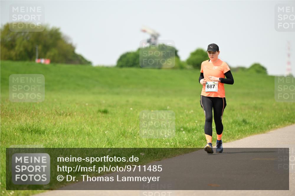 10.05.2026 - 8. Wedeler Halbmarathon Dr. Thomas Lammeyer http://msf.ph/oto/9711485 10.05.2026 12:06:34 Laufen 687 meine-sportfotos.de