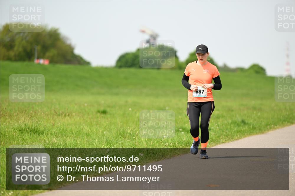 10.05.2026 - 8. Wedeler Halbmarathon Dr. Thomas Lammeyer http://msf.ph/oto/9711495 10.05.2026 12:06:35 Laufen 687 meine-sportfotos.de