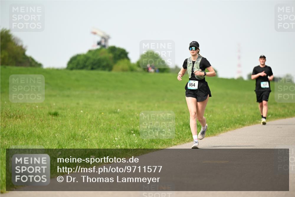 10.05.2026 - 8. Wedeler Halbmarathon Dr. Thomas Lammeyer http://msf.ph/oto/9711577 10.05.2026 12:06:40 Laufen 554 meine-sportfotos.de