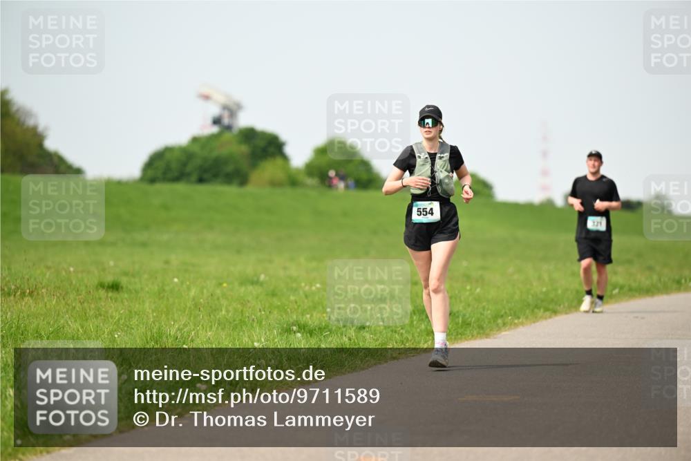 10.05.2026 - 8. Wedeler Halbmarathon Dr. Thomas Lammeyer http://msf.ph/oto/9711589 10.05.2026 12:06:40 Laufen 554, 321 meine-sportfotos.de