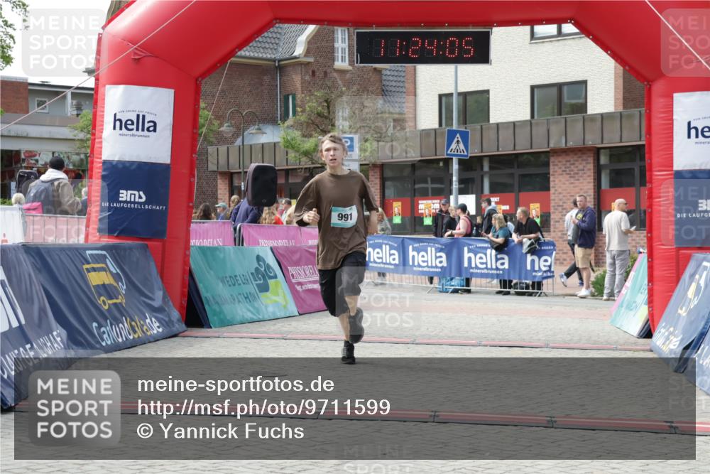 10.05.2026 - 8. Wedeler Halbmarathon Yannick Fuchs http://msf.ph/oto/9711599 10.05.2026 11:24:03 Ziel 991, 2165 meine-sportfotos.de