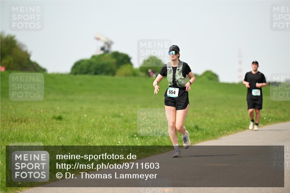 10.05.2026 - 8. Wedeler Halbmarathon Dr. Thomas Lammeyer http://msf.ph/oto/9711603 10.05.2026 12:06:41 Laufen 554 meine-sportfotos.de