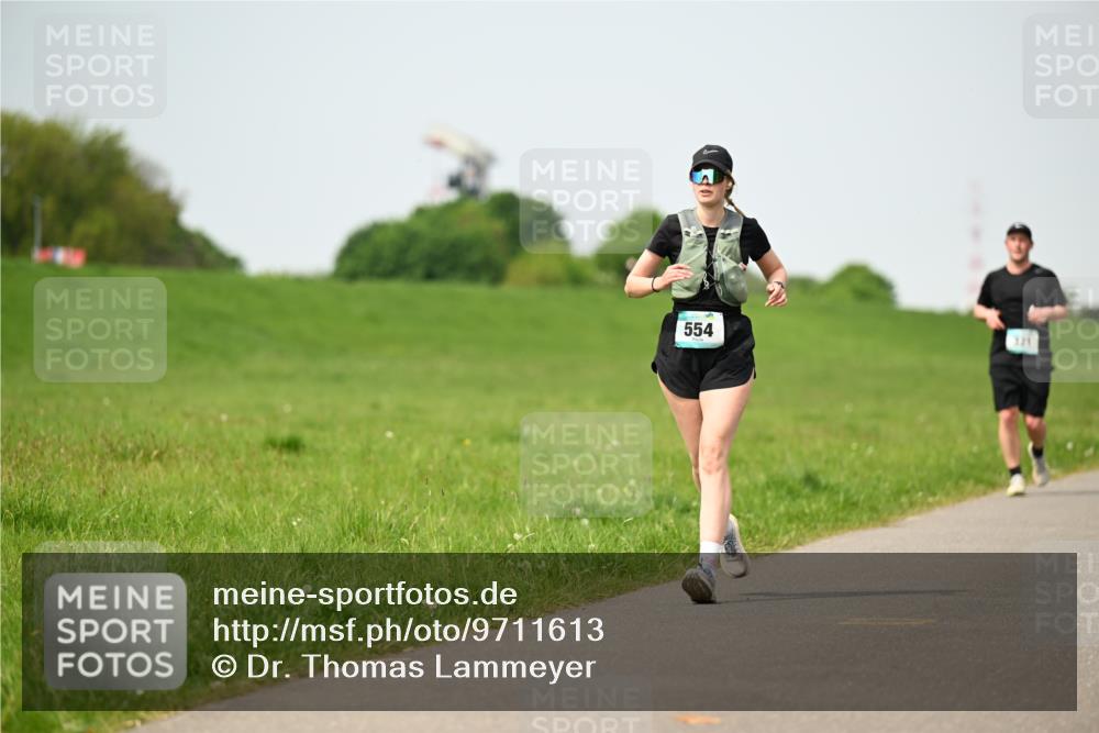 10.05.2026 - 8. Wedeler Halbmarathon Dr. Thomas Lammeyer http://msf.ph/oto/9711613 10.05.2026 12:06:41 Laufen 554, 321 meine-sportfotos.de