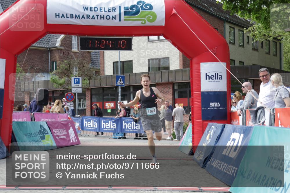 10.05.2026 - 8. Wedeler Halbmarathon Yannick Fuchs http://msf.ph/oto/9711666 10.05.2026 11:24:09 Ziel 991, 1027 meine-sportfotos.de