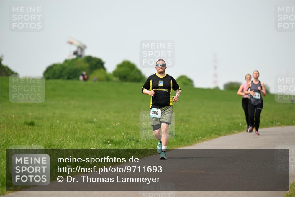 10.05.2026 - 8. Wedeler Halbmarathon Dr. Thomas Lammeyer http://msf.ph/oto/9711693 10.05.2026 12:07:15 Laufen 358 meine-sportfotos.de