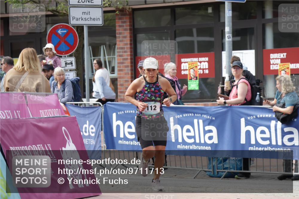 10.05.2026 - 8. Wedeler Halbmarathon Yannick Fuchs http://msf.ph/oto/9711713 10.05.2026 11:24:17 Ziel 112 meine-sportfotos.de