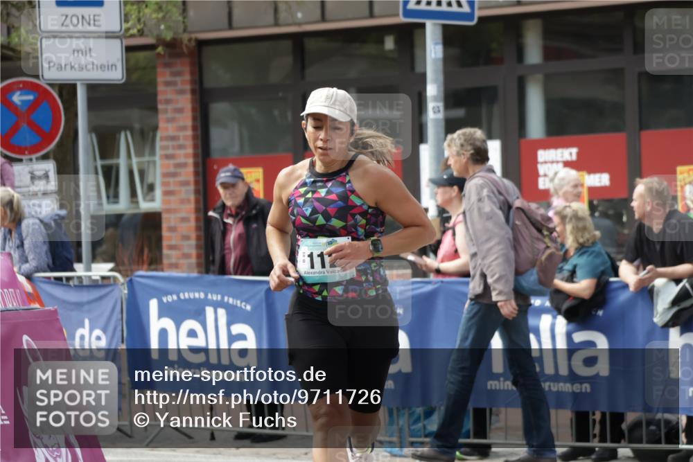 10.05.2026 - 8. Wedeler Halbmarathon Yannick Fuchs http://msf.ph/oto/9711726 10.05.2026 11:24:18 Ziel 112 meine-sportfotos.de